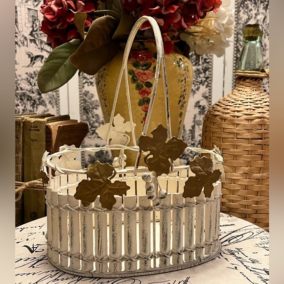 Vintage Autumnal Handled Metal/Bamboo Basket - Picture 1 of 4